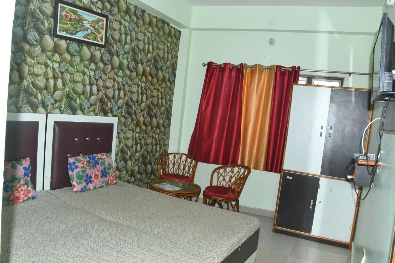 Hotel Mountain View And Rooftop Restaurant Pithoragarh Exterior photo